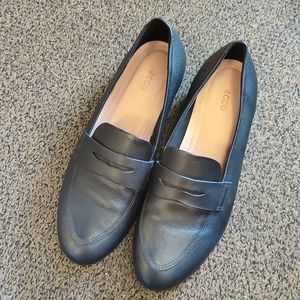 Ecco flat Loafer ,size us6, black